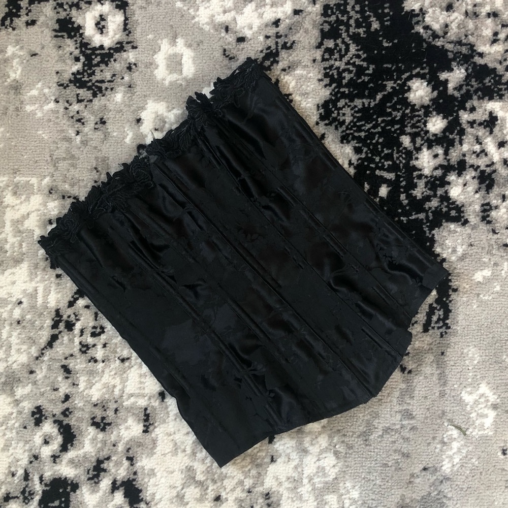 Black tie back corset